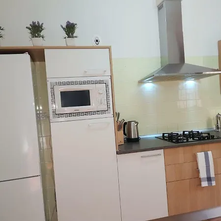 Semesterbostad Casual House *